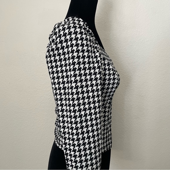 Houndstooth Top - Picture 3 of 4